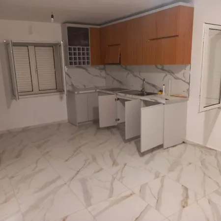 Vila Alabaster Luxury Cheap House *